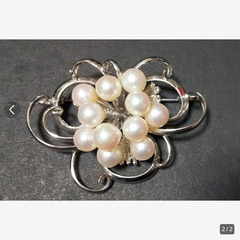 ★交渉不可★複数割★新品★パールのブローチ