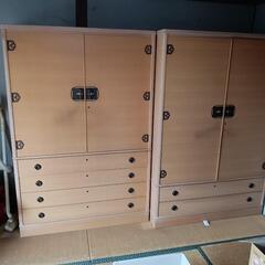 洋箪笥、和箪笥一対