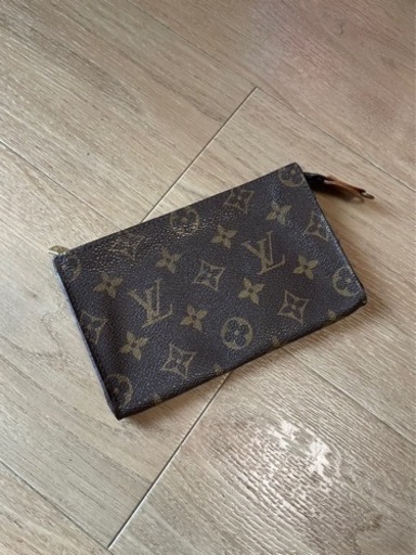 ルイヴィトン VUITTON ポーチ