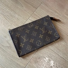 ルイヴィトン VUITTON ポーチ