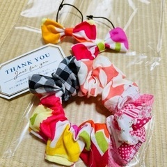 marimekko柄　シュシュとヘアゴム２個