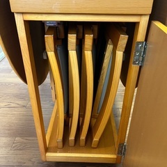 ダイニングテーブルセット(椅子4脚付)の画像