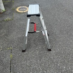 長谷川脚立お譲りします！脚軽です。