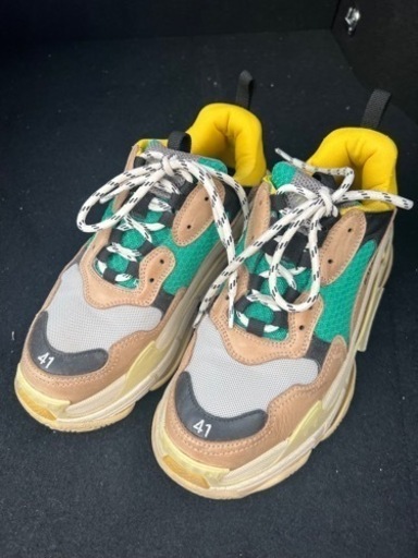 バレンシアガ  triple s 41(26.5〜27.0)