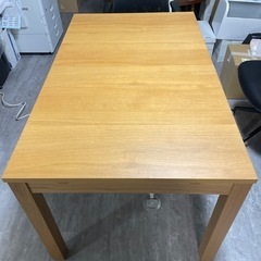 IKEA BJURSTA ダイニングテーブル 伸縮可能