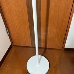 フロアライト　ホワイトの画像