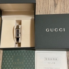 [ほぼ未使用/付属品完備] GUCCI グッチ1500L /稼働品/極美品/腕時計/レディース