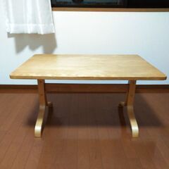 【0円】木製テーブルの画像