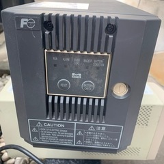 Pe無停電電源装置 中古 電源は入りますがジャンク