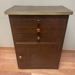 収納棚　小の画像