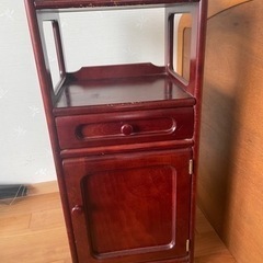 サイドテーブル