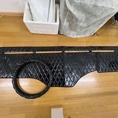 日野プロフィアテラヴィ　ダッシュマットハンドルカバー