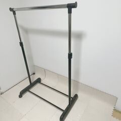 🉐ハンガーラック❗️キャスター付き❗️最大160cm❗️高さ調整...