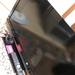 液晶テレビ32インチ9000円　ＢCAS付き