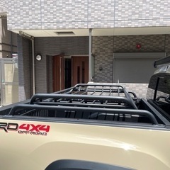 ピックアップトラック　ベッドルーフラックの画像