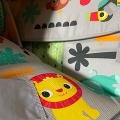 赤ちゃん用 ジム《ほぼ未使用》箱・説明書なしの画像