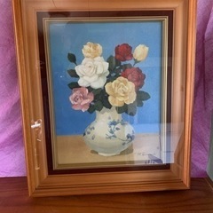 額に入った絵画