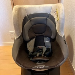 combi コンビ　チャイルドシート