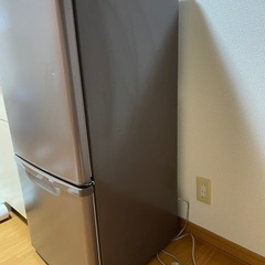 中古　冷蔵庫　パナソニック　NR-B149Wの画像