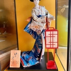 日本人形　ガラスケース入り