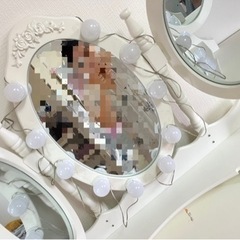 3面鏡　姫系アンティークドレッサー　ライト付きの画像