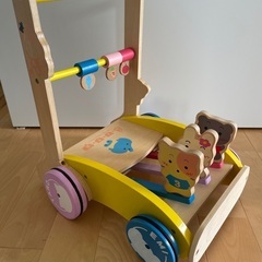 手押し車　カタカタ　西松屋
