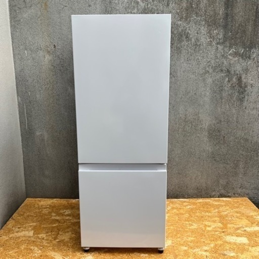 【受け渡し決まりました。】【美品】2022年製　amadana アマダナ・２ドア冷凍冷蔵庫AT-RF160-WH