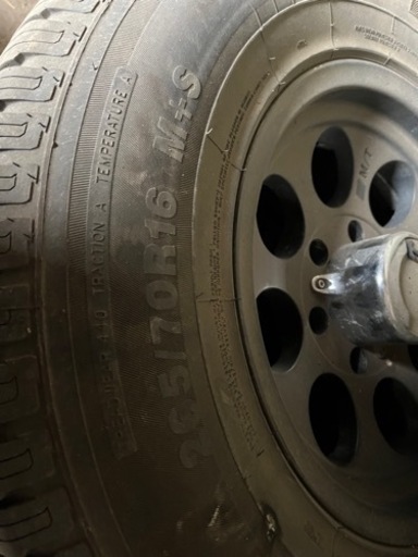 ミッキートンプソン　16インチ