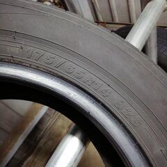 夏タイヤ　ヨコハマ　BluEarth AE01F　175/65R14　1本　タイヤのみ　の画像