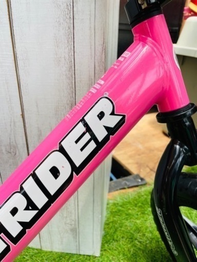 ストライダー・ピンク・美品・自転車・子供用・STRIDER
