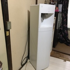 FRECIOUS ウォーターサーバーの画像