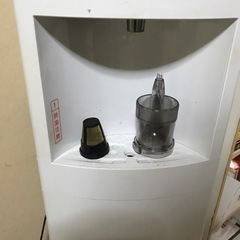 FRECIOUS ウォーターサーバーの画像