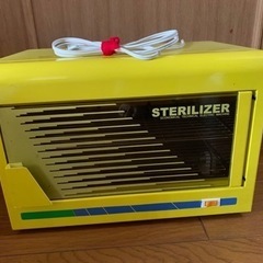 美容院　TAKARA タカラベルモント　ローラーボール　STERILIZER 赤外線消毒器の画像