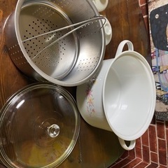 未使用品 ホーロー鍋 British Rose 茶碗蒸しの画像