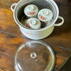 未使用品 ホーロー鍋 British Rose 茶碗蒸しの画像