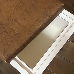 キャスター・収納付き椅子の画像