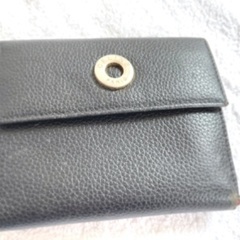 お話し中です)CELINE 財布　革製品