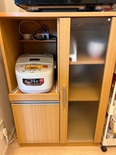 取りに来てくださる方限定　ニトリ　食器棚