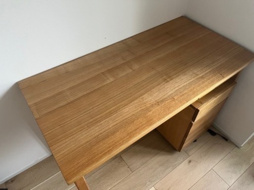 無印良品　学習机　ニトリ　チェア
