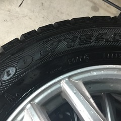 ✨値下げ✨ホイル付きタイヤ４本セットの画像