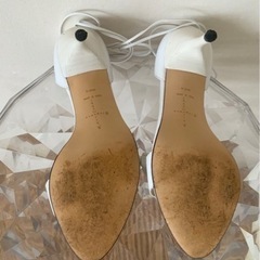 ＜配送可＞ブティックオーサキ　白紐パンプス　22 1/2の画像