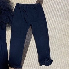 ユニクロ　レギンス　スカッツ　100 110cm ２枚の画像