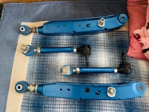 クスコ リアラテラルリンク(ピロ) フロント側 リア側