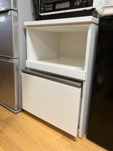 ニトリ白色キッチンボード