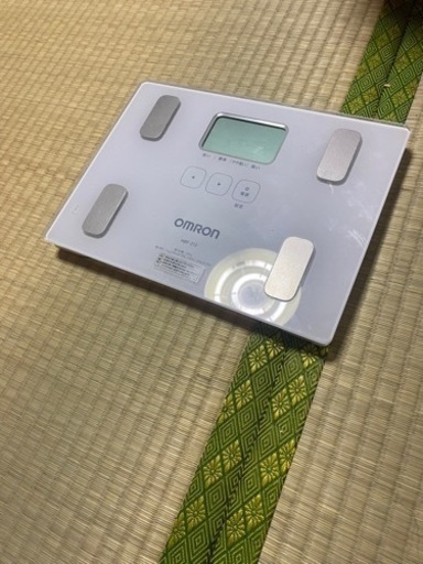 【高品質】オムロン体重計