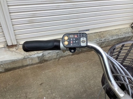 103 ヤマハ新機種電動アシスト自転車pas26インチ ウスブラウンアルミボディー