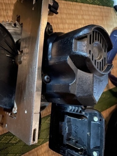 マキタ　充電式マルノコ　18V 165mm