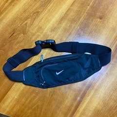 【値下げしました‼️】NIKE ランニング ショルダー/ウエスト...