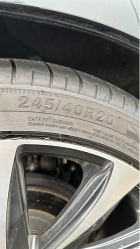 美品　タイヤ　4本セット　サイズ245 40 20