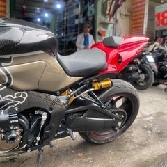 CBR650R リヤシートの外装